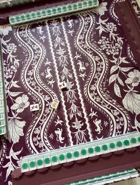 Tigre de Tartan Mahjong Mat, DOMINO OXBLOOD