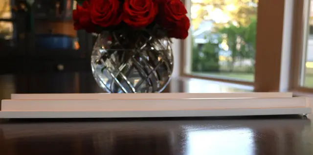 May Mahjong White wood Rack with magnetic pusher