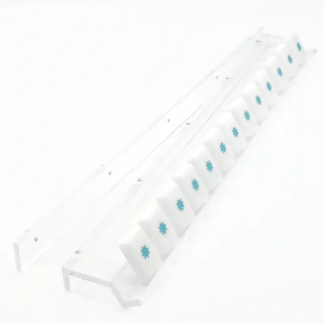 Middle & Main Mahjong Clear Acrylic Mahjong Rack and Pusher, Set of 4