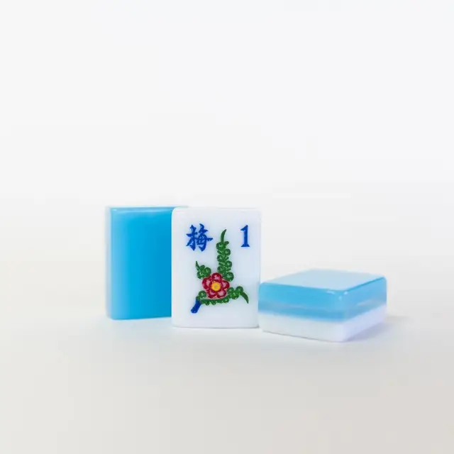 Mah Jongg Maven 3 Layer Light Blue-Engraved and Handpainted American Mah Jongg tile set